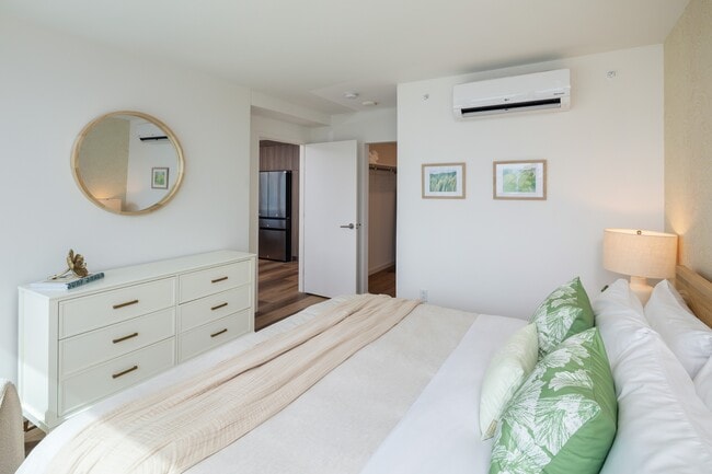 Building Photo - 1500 Rycroft St