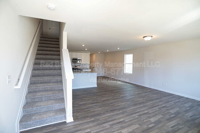 Building Photo - 230 Winston Ln