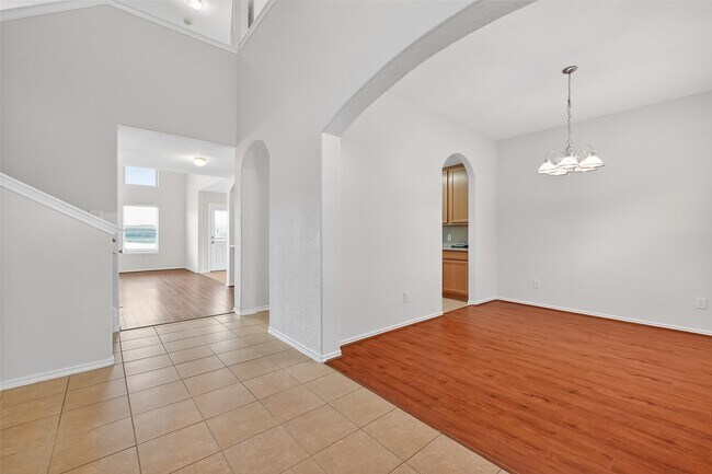 Building Photo - 11403 Ryan Manor Dr