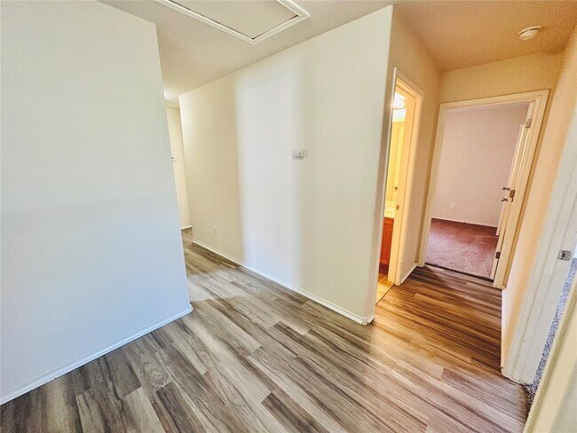 Building Photo - 2205 Boyds Way