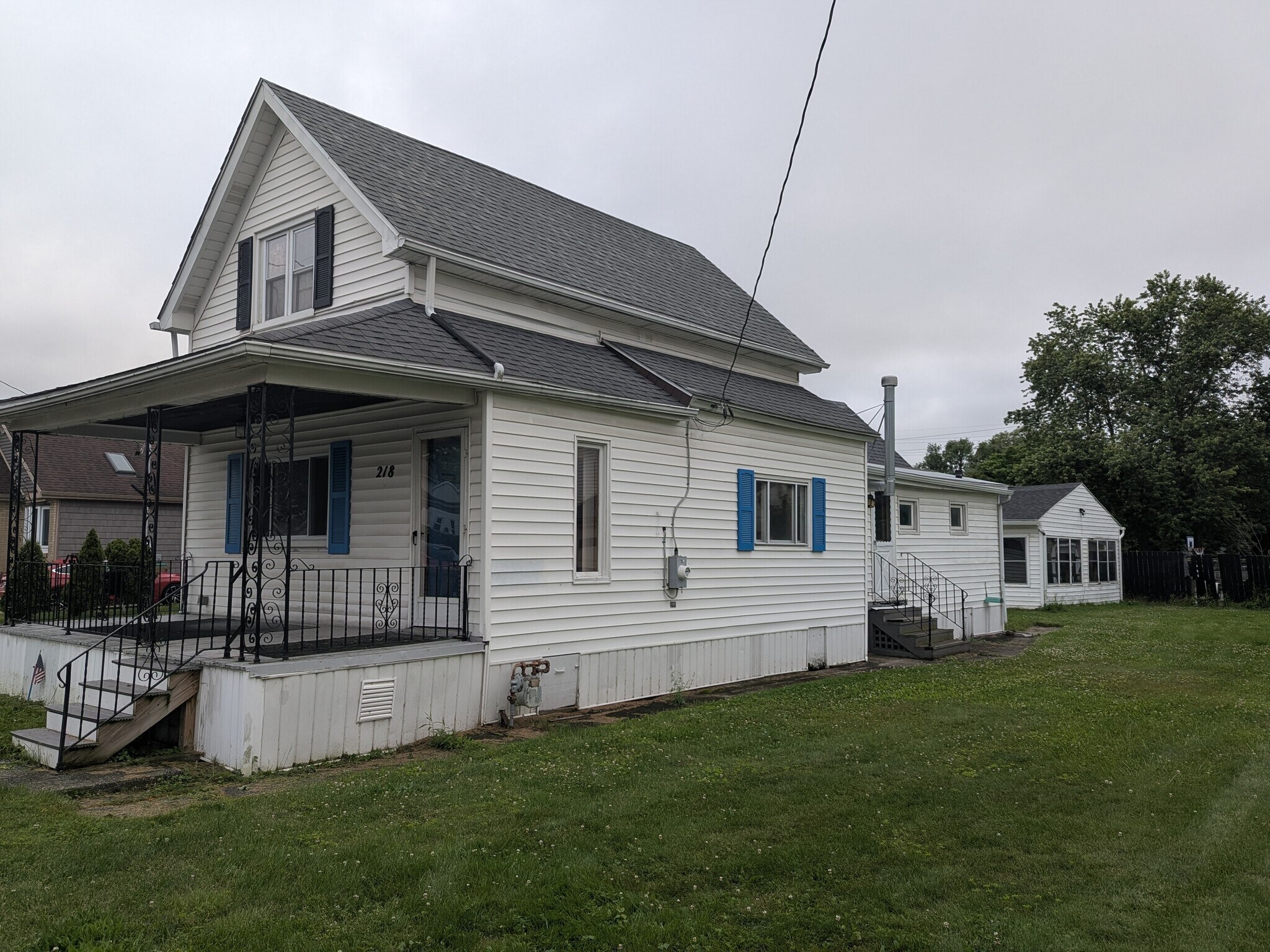 Building Photo - 218 Alaska St