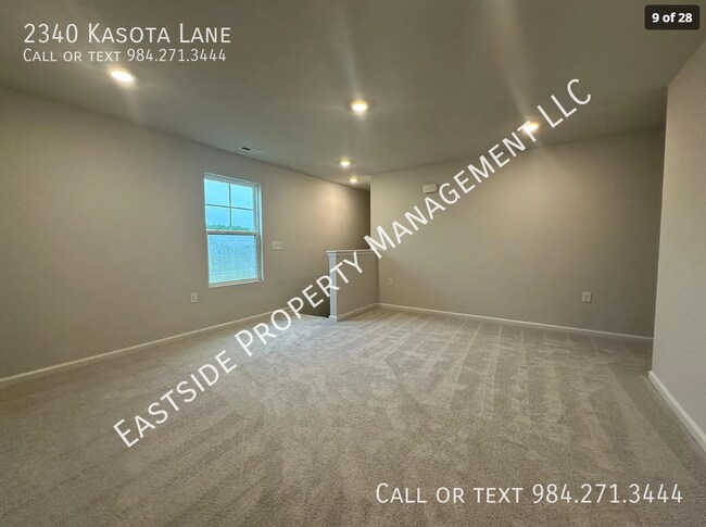 Building Photo - 2340 Kasota Ln