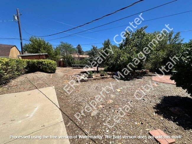 Building Photo - 529 S 450 W