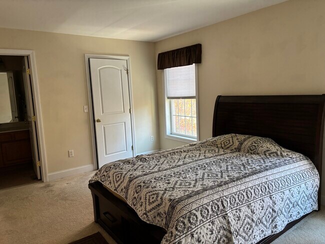 Building Photo - 15 Freedom Way