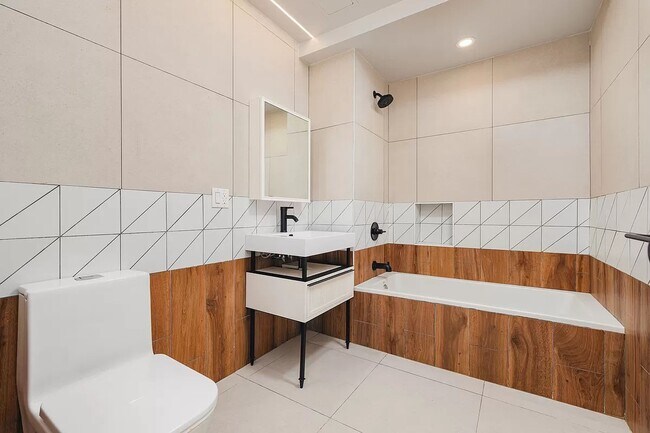 Building Photo - 60 West 125th Street