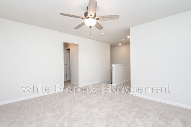 Building Photo - 1043 Winnett Dr