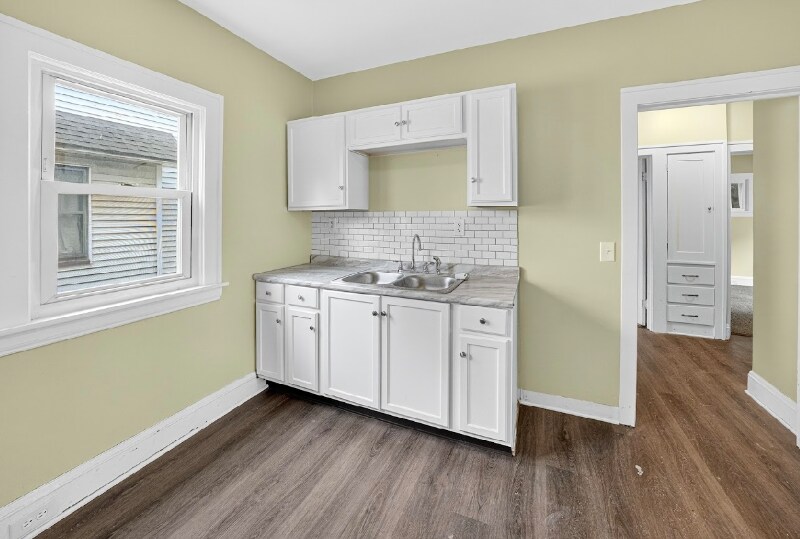 Building Photo - 4200 Cullen Dr