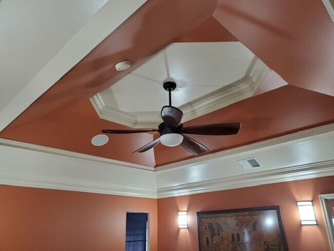 Building Photo - Close to Barksdale Air Force Base... You d...