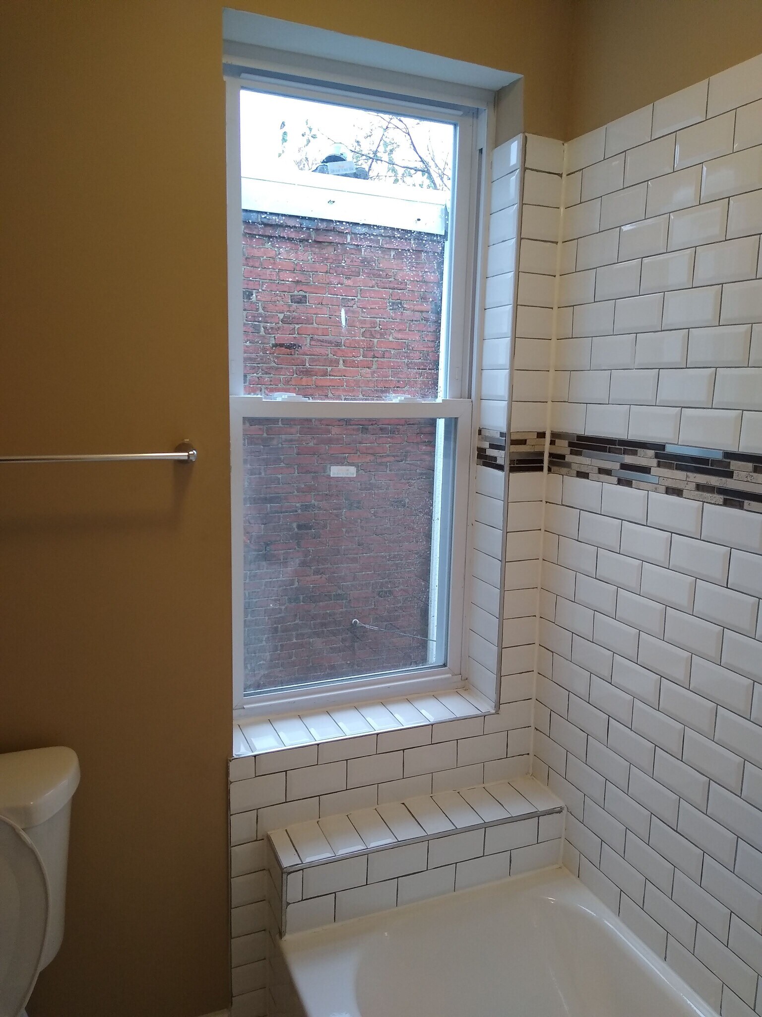 Building Photo - 2054 Ann St