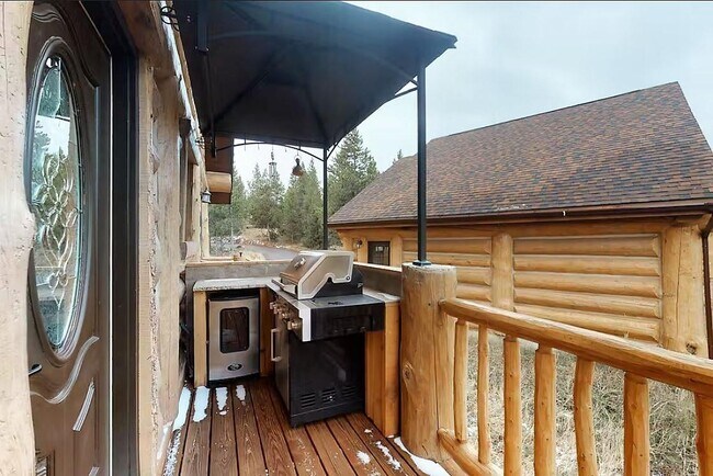 Building Photo - 160 County Rd 6236