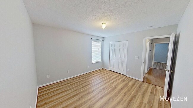 Building Photo - 21 Reedy River Way
