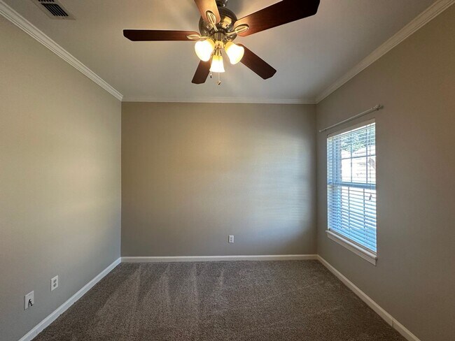 Building Photo - Stunning 4 Bed 3 Bath Home in WHISD!
