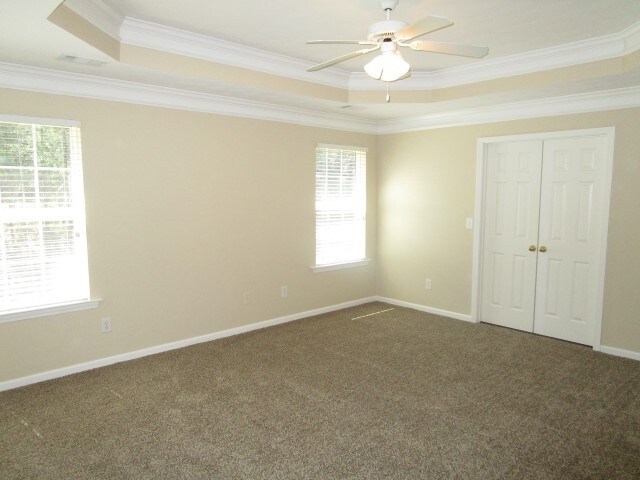 Building Photo - 324 Sunderland Way