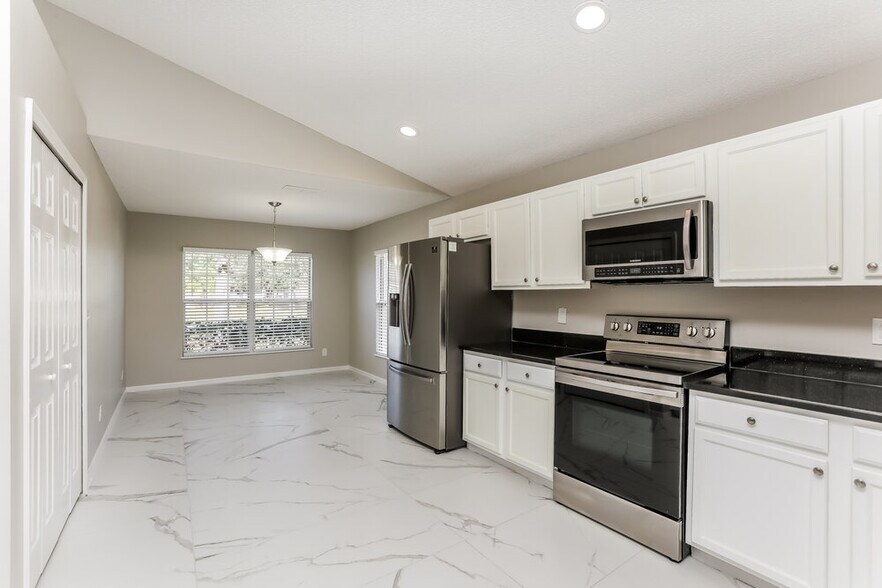 Building Photo - 4132 Waltham Forest Dr