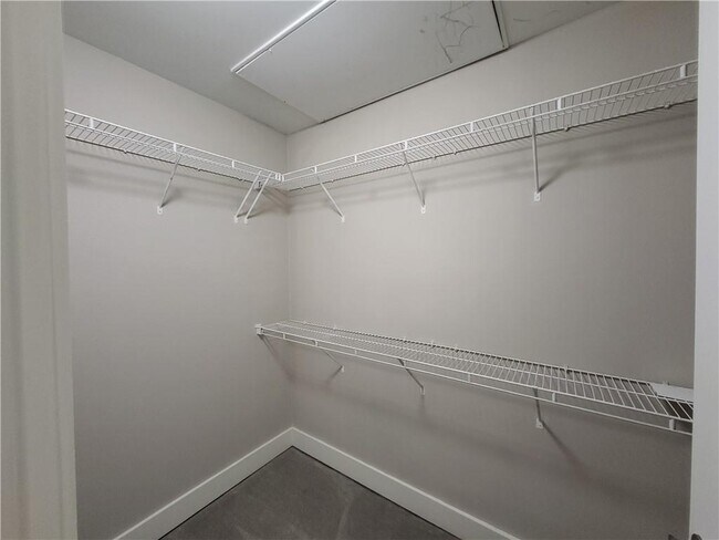Building Photo - 4561 Olde Perimeter Way
