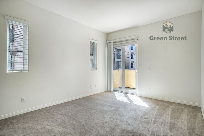 Building Photo - 4057 1st AvenueUnit 109
