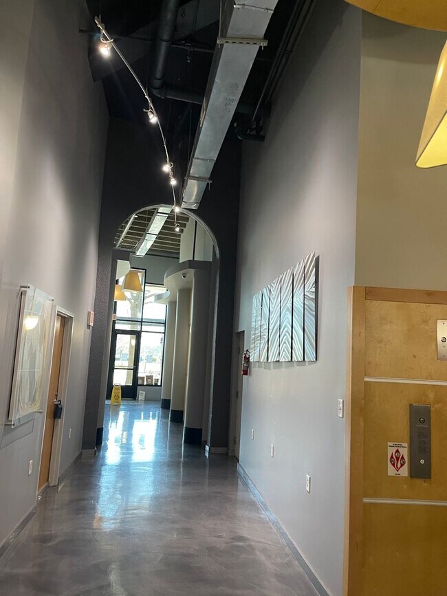 Building Photo - The Rotunda Urban Lofts