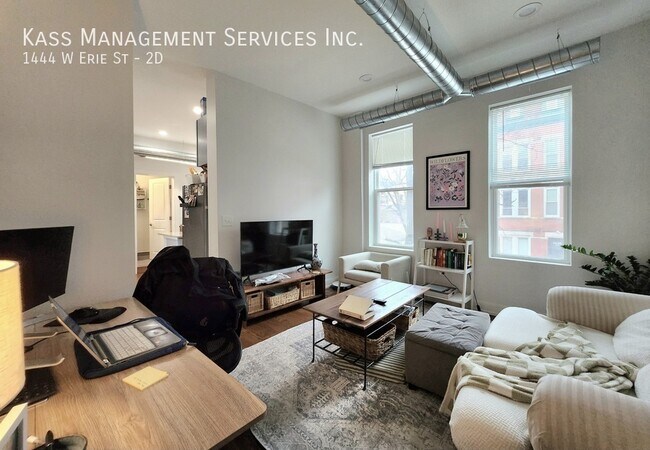 Building Photo - 1444 W Erie St