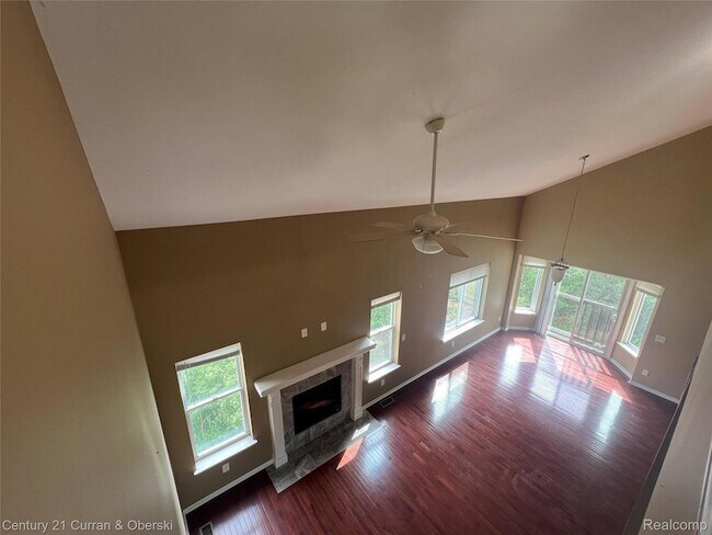 Building Photo - 3493 Silver Stone Dr