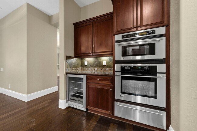 Building Photo - 2776 Liberation Dr