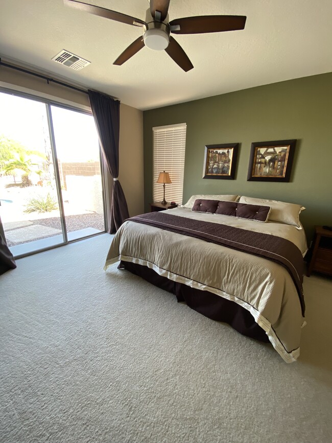 Building Photo - 6579 S Classic Way