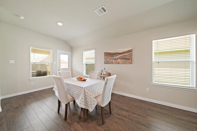 Building Photo - 5407 Briana Dee Dr