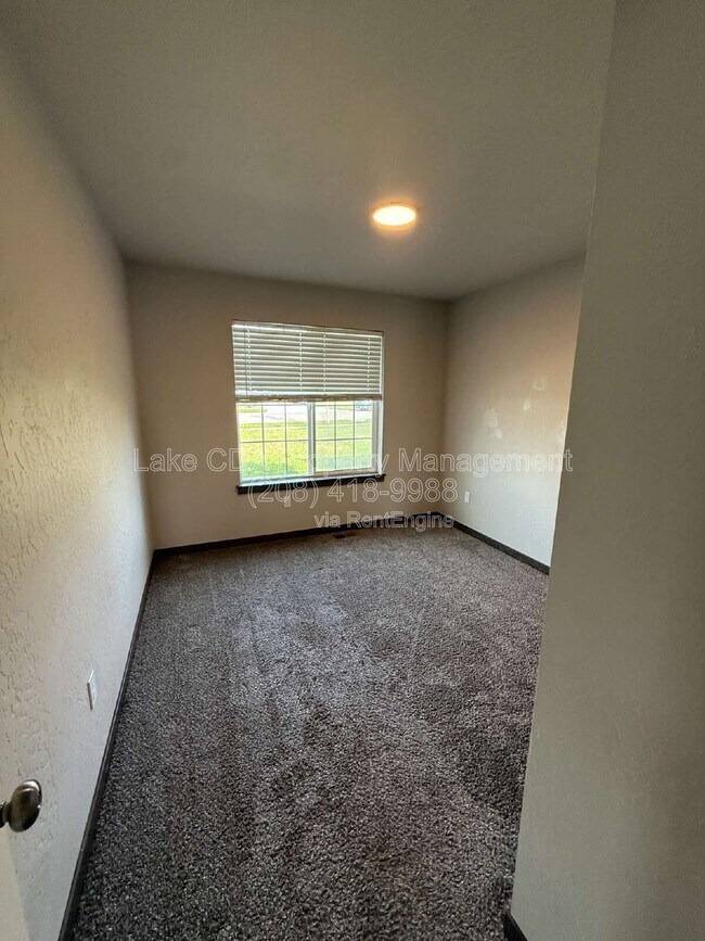 Building Photo - 12905 N Bushel St