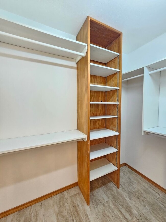 Building Photo - $1,995 - 2 Bed / 2 Bath Beautiful House in...