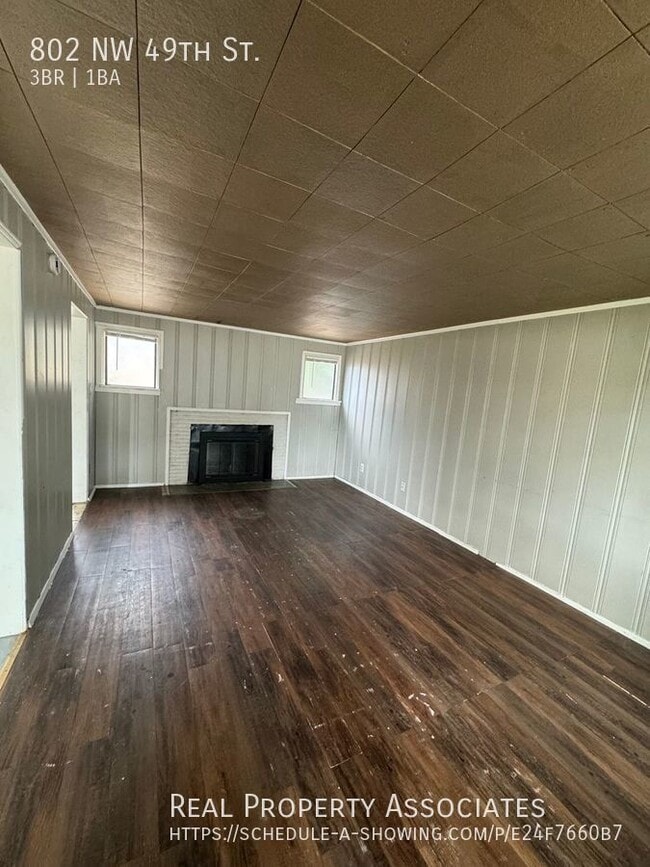 Building Photo - 802 NW 49th St