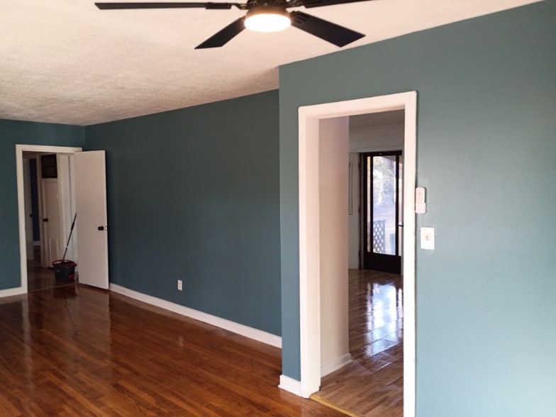 Building Photo - 574 Daniel Cir