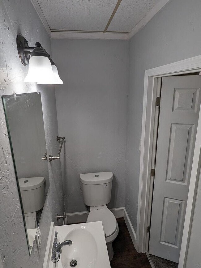 Building Photo - Huge 5bd in York!!