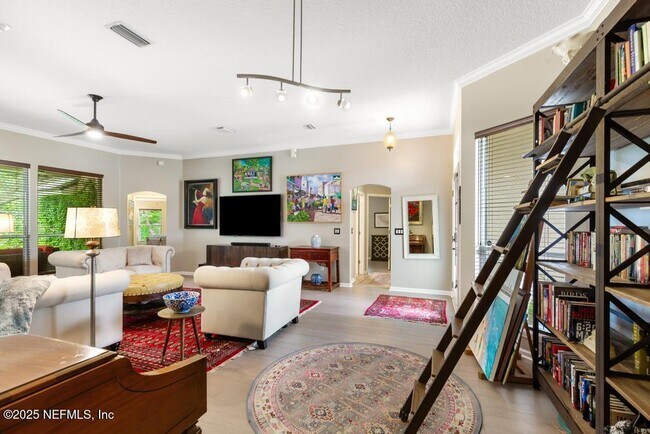 Building Photo - 4572 Comanche Trail Blvd