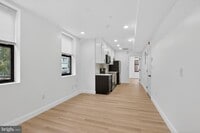 Building Photo - 712 N American St