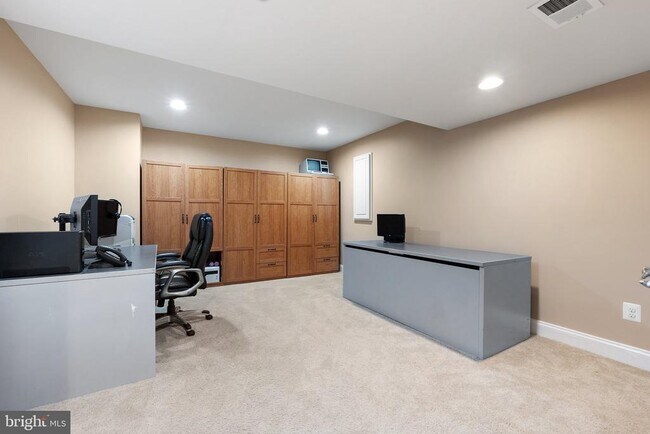 Building Photo - 25792 Racing Sun Dr
