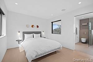 Building Photo - 1080 Springs Fireplace Rd