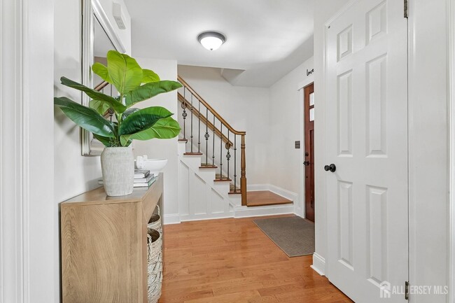 Building Photo - 49 Ochs Ave