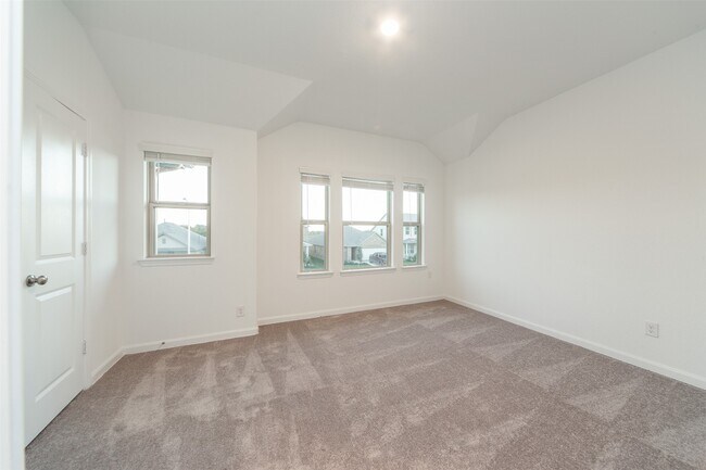 Building Photo - 3318 Paddock Landing St