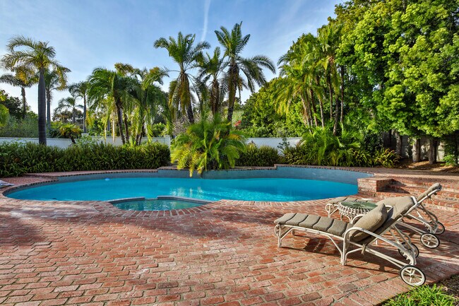 Pool - 29225 Cliffside Dr