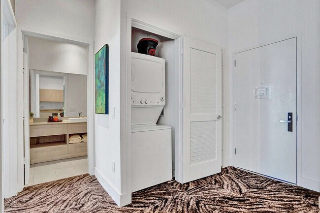 Building Photo - 4111 S Ocean Dr