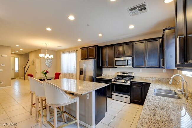 Building Photo - 462 Fortissimo St