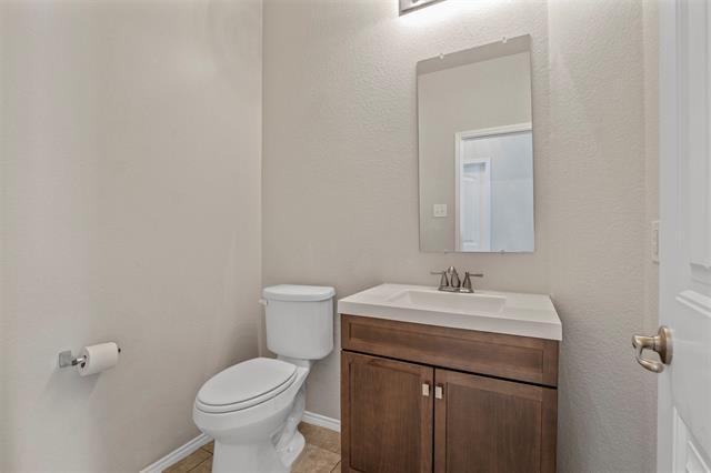 Building Photo - 9232 Blackstone Dr