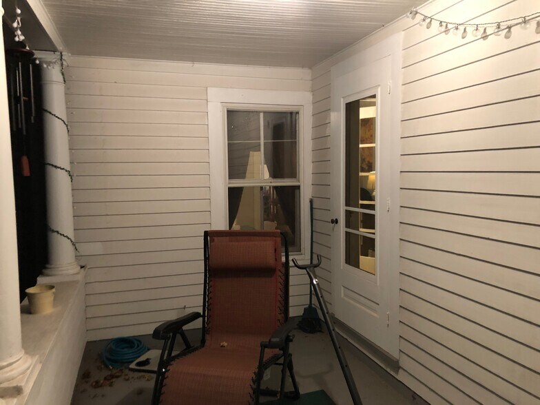 Building Photo - 59 Blake St