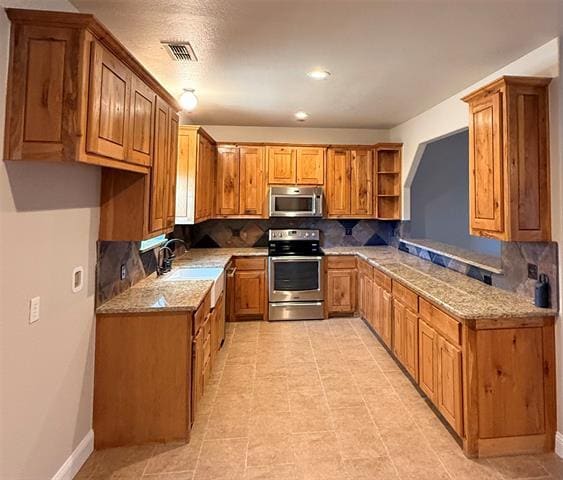 Building Photo - 910 E 3rd St