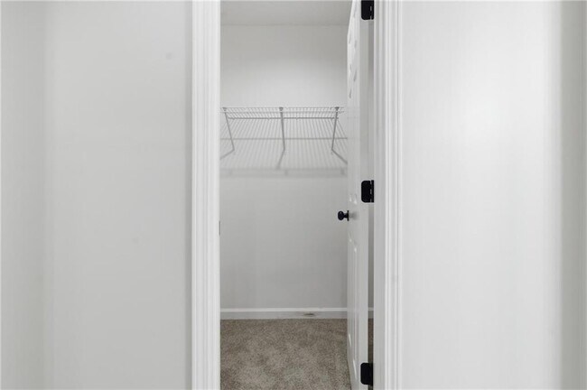 Building Photo - 2110 Meadow View Ct