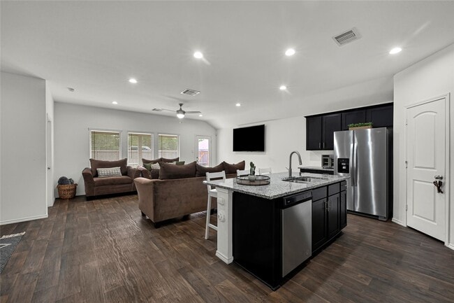 Building Photo - 18502 N Portbec Ct