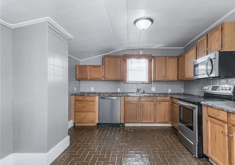 Building Photo - 1023 Thomas V Bryant Dr
