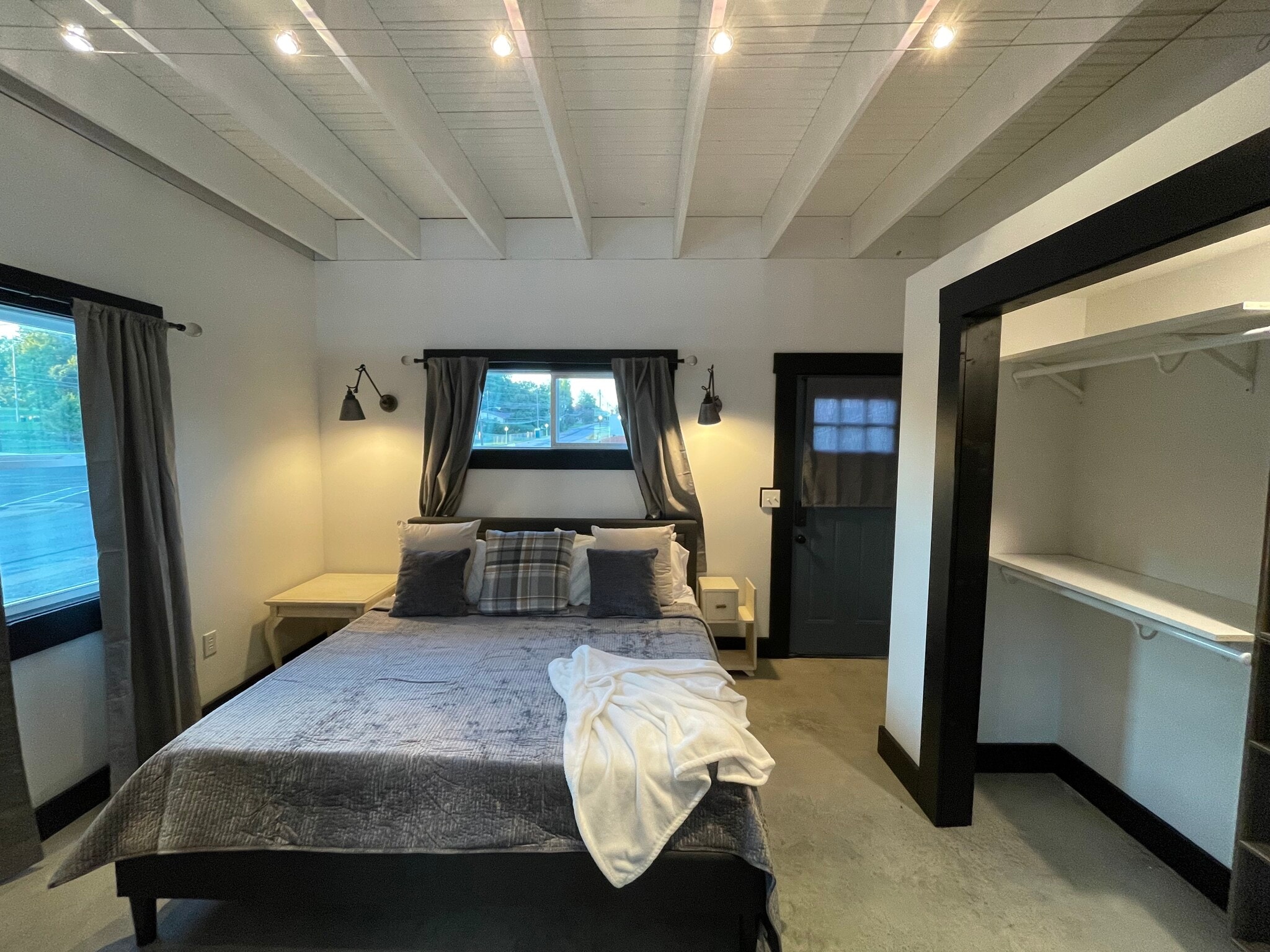 CLOSET WITH ORGANIZER - 475 S Hickory St