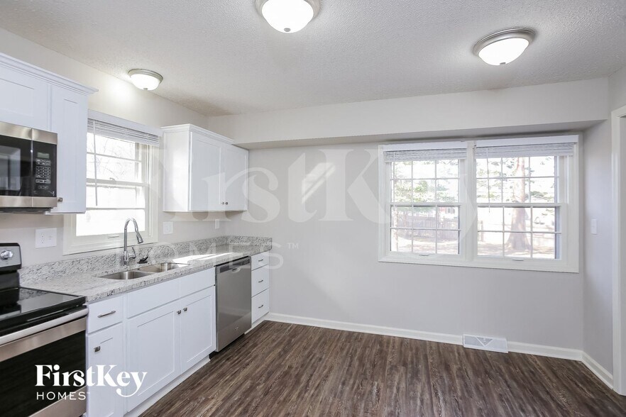 Building Photo - 1218 NE 80th Terrace