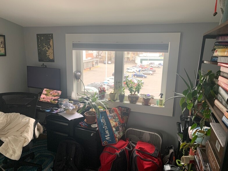 Building Photo - 287 Beacon St