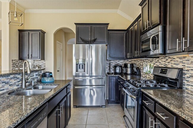 Building Photo - 6811 Peach Mill Ln